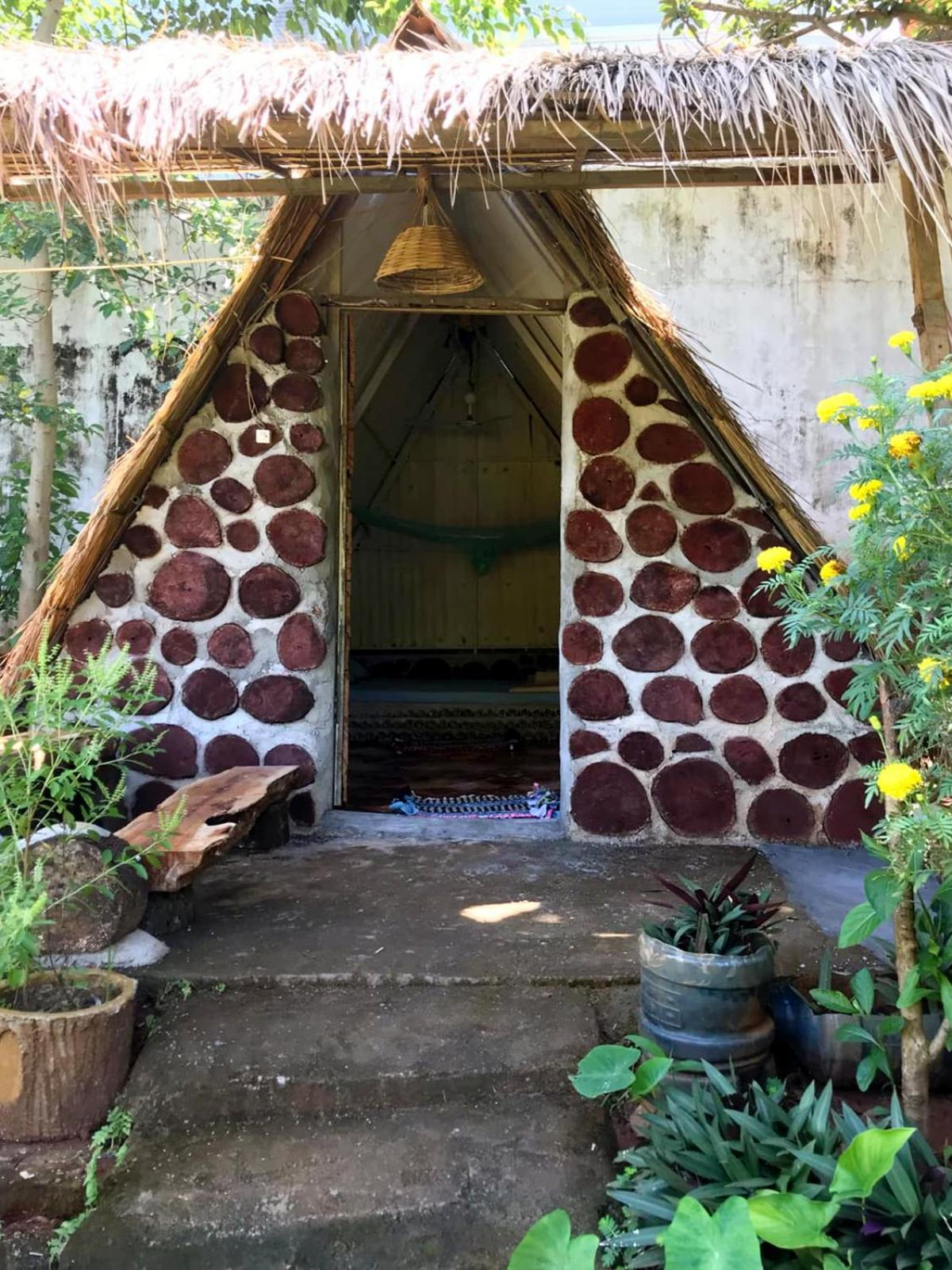Backpacker Hostel And Jungle Trekking Banlung Exterior photo
