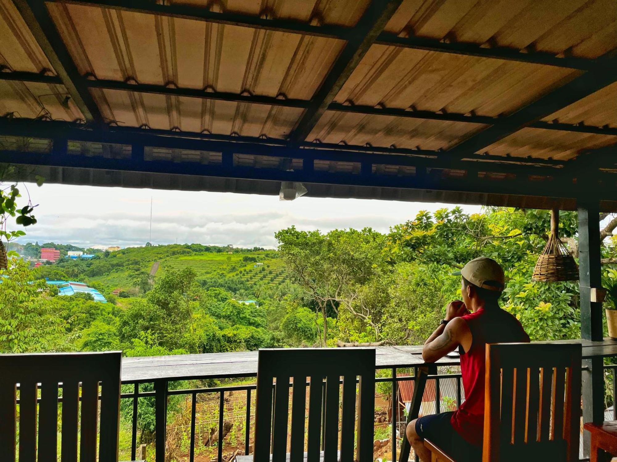 Backpacker Hostel And Jungle Trekking Banlung Exterior photo