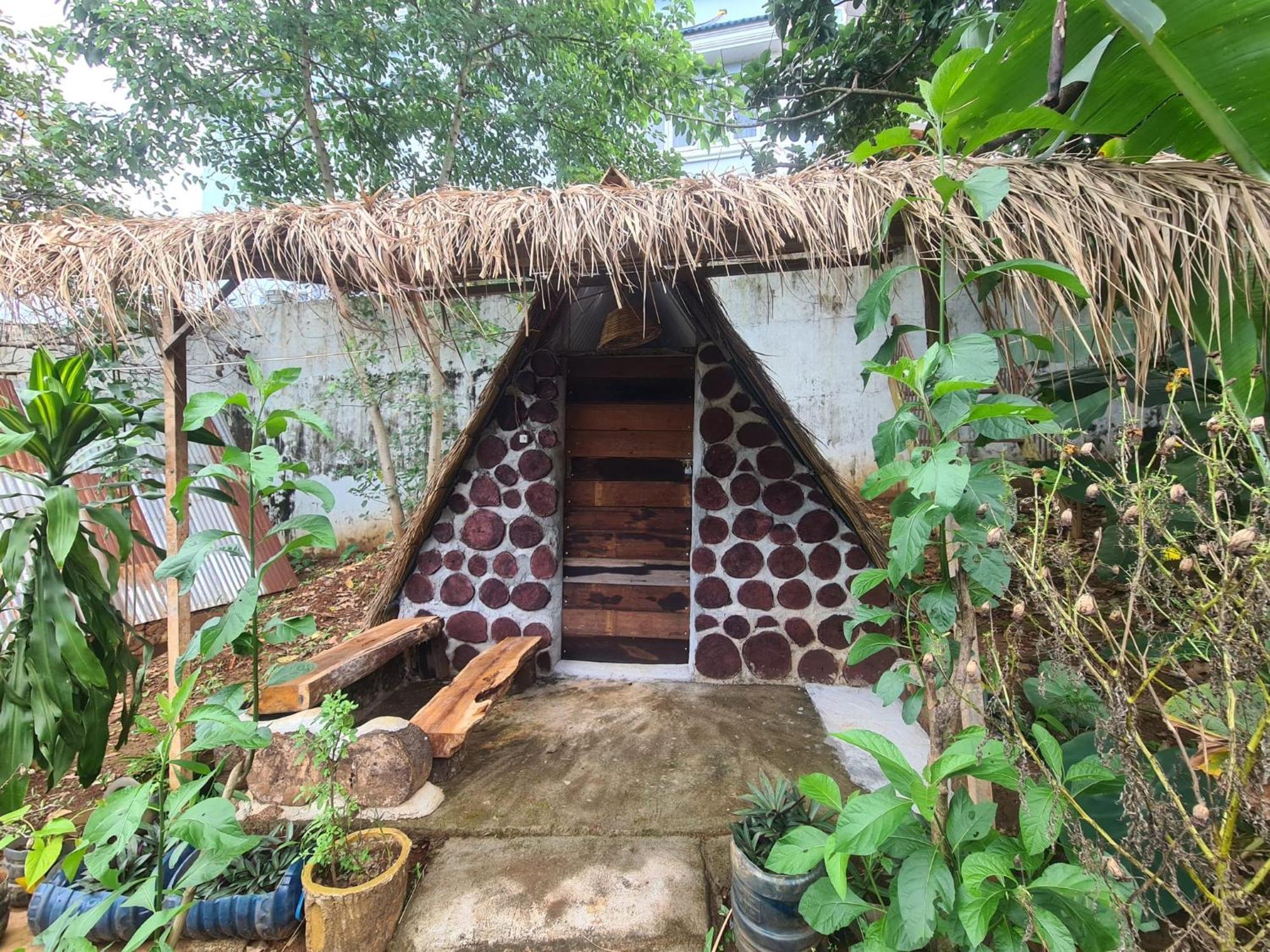 Backpacker Hostel And Jungle Trekking Banlung Exterior photo
