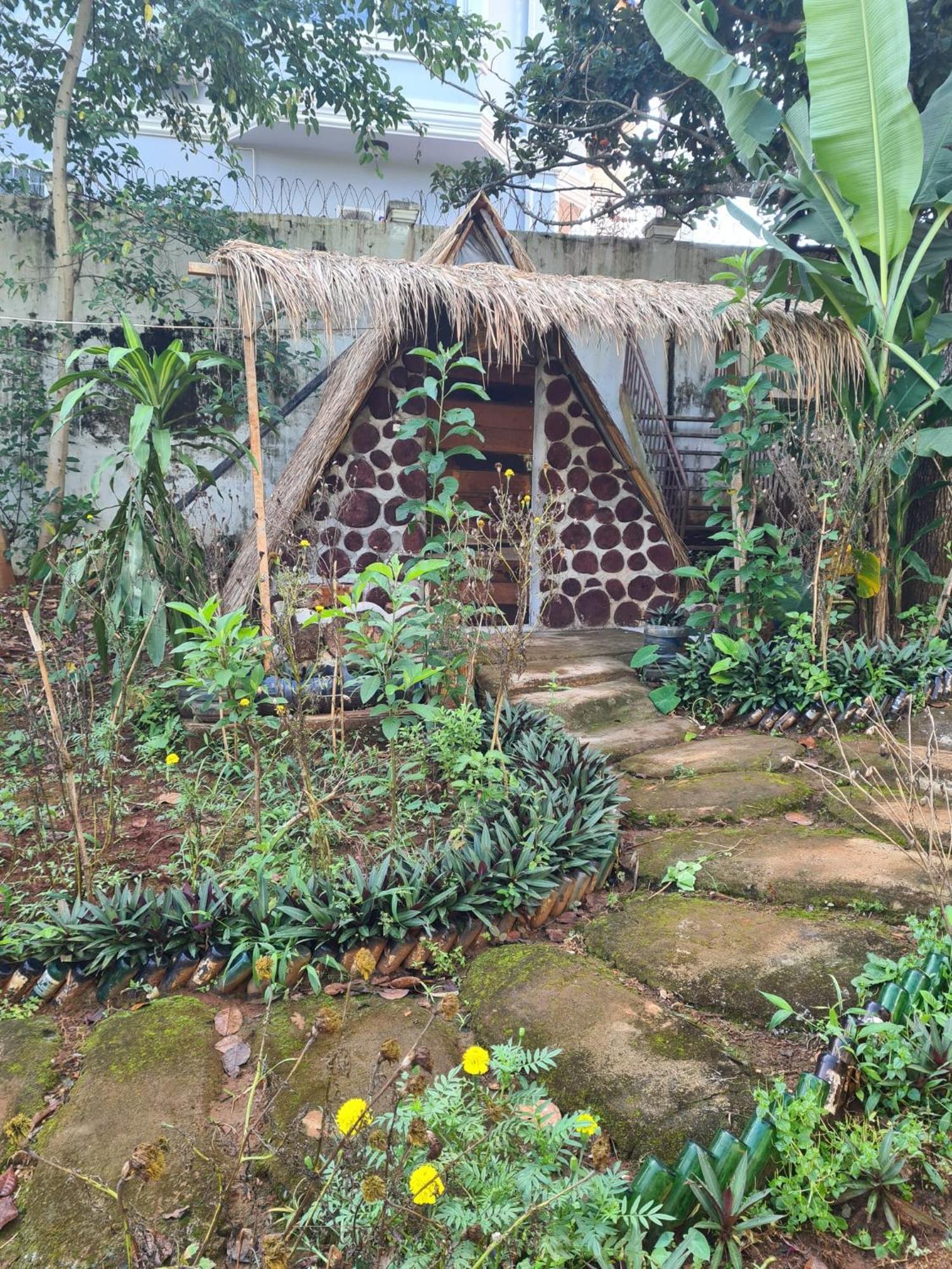 Backpacker Hostel And Jungle Trekking Banlung Exterior photo