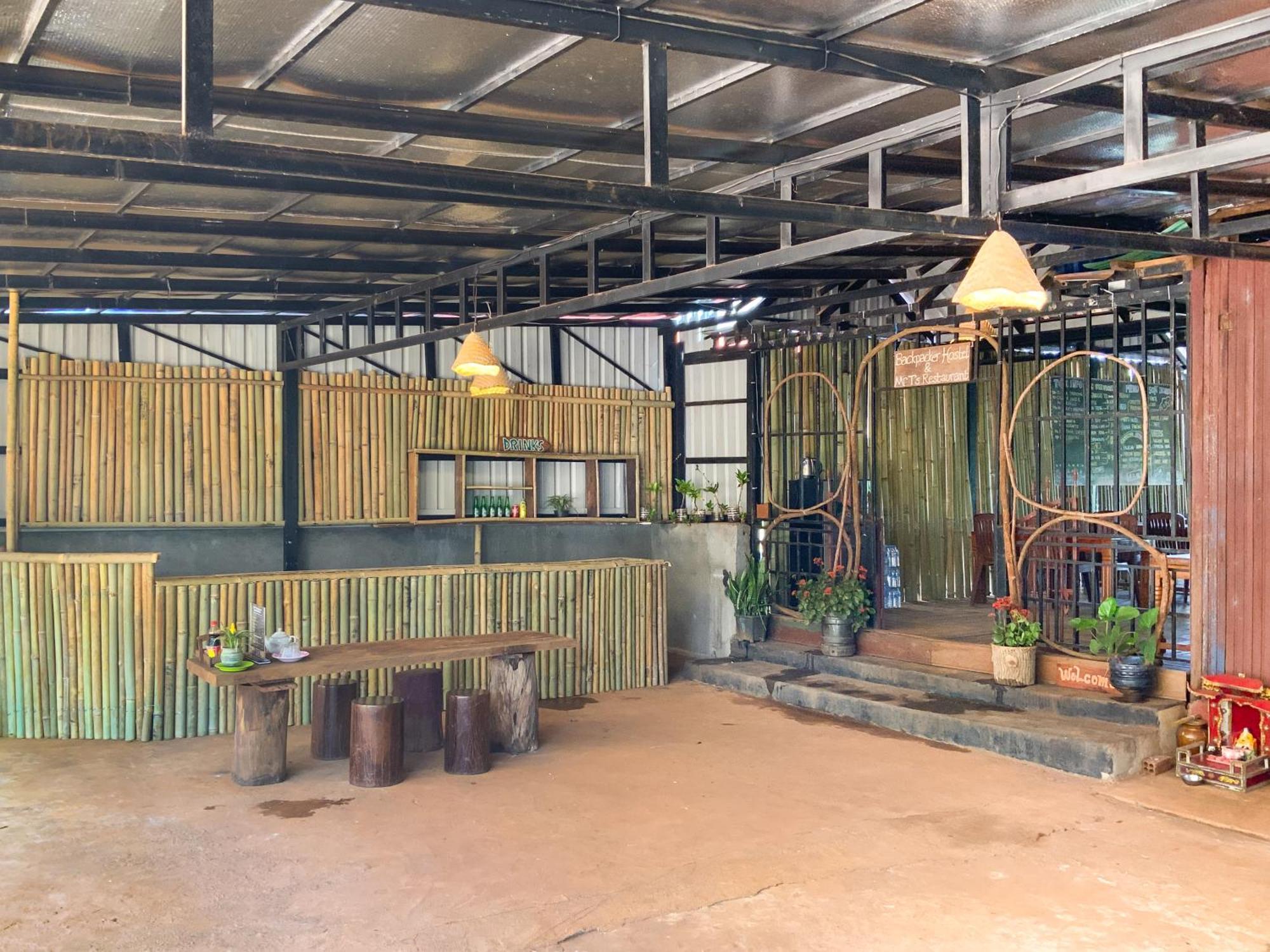 Backpacker Hostel And Jungle Trekking Banlung Exterior photo